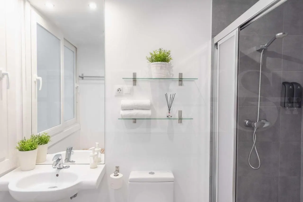 Cosy Flat With Private Balcony - Historic Center By Rems Διαμέρισμα Μάλαγα